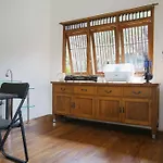 Villa Malathi - Gemuetliches Joglo In Top Lage